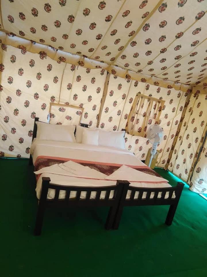 Om Luxury Resort Jaisalmer Extérieur photo