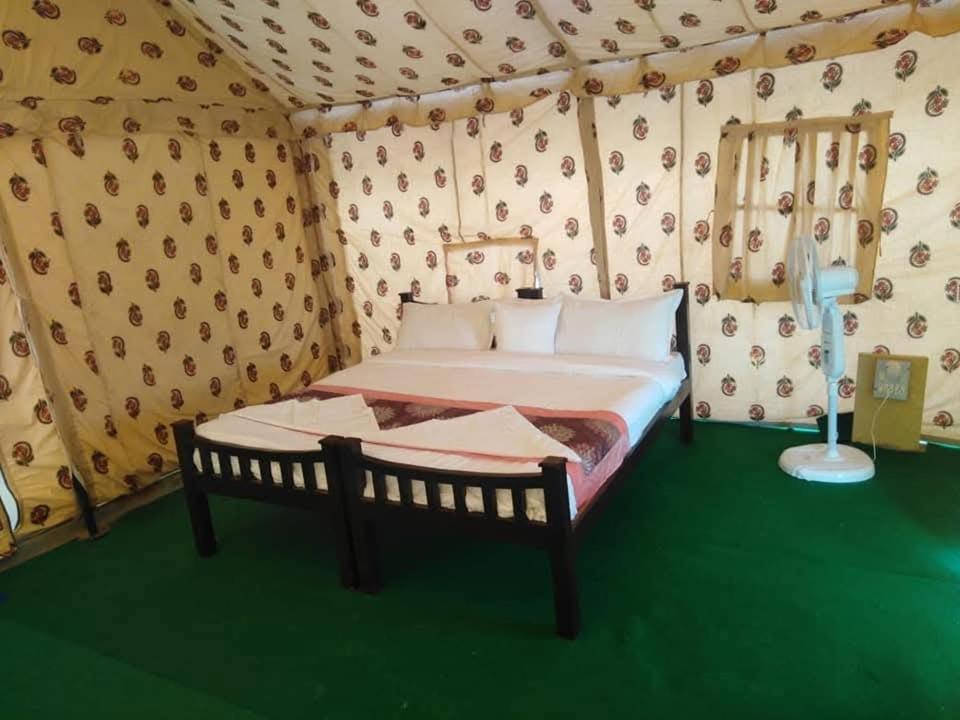 Om Luxury Resort Jaisalmer Extérieur photo